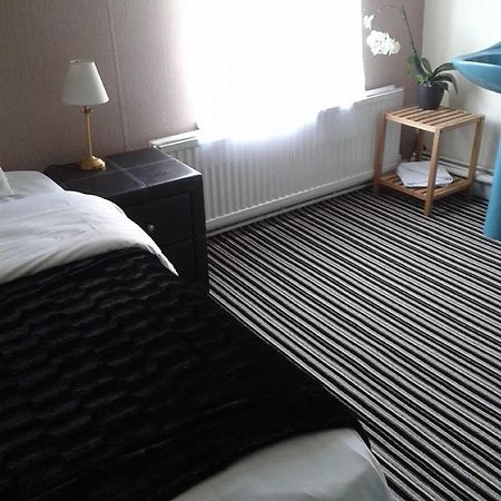 Amber Guesthouse Derby Oda fotoğraf